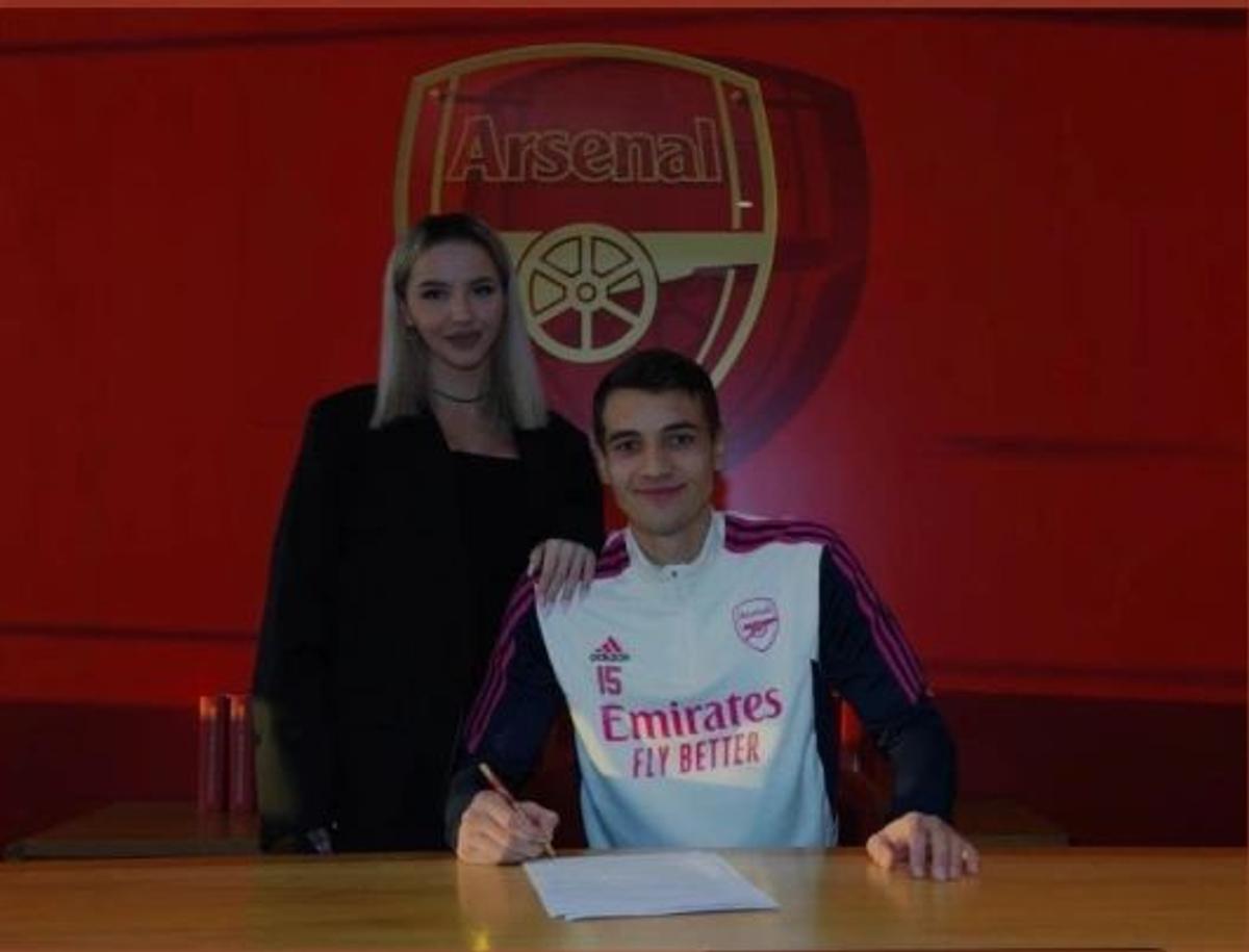 A furat toate privirile la prezentarea iubitului la Arsenal: „Londra, sunt gata”
