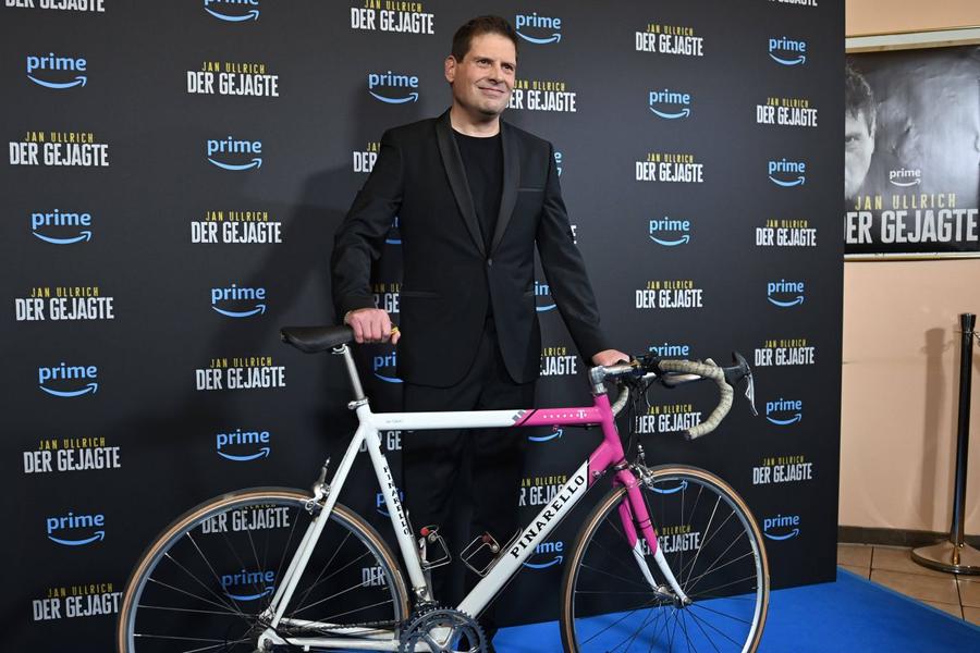Jan Ullrich, un nume mare al ciclismului, astăzi, la 50 de ani Foto: Imago Dezvăluire cutremurătoare la podcastul lui Toni Kroos » Un ciclist legendar a sugerat că s-a gândit la sinucidere: „Fără ei, n-aș mai fi fost aici”