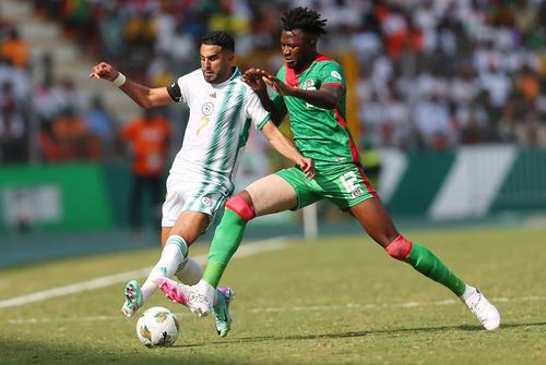 Riyadh Mahrez, în tricoul Algeriei/ foto: Imago Images
