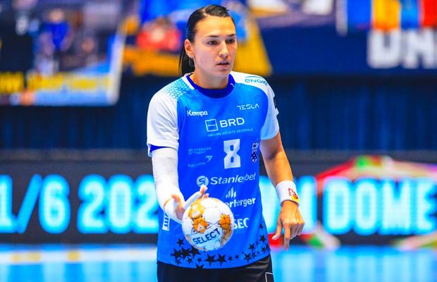 Senzațional modul în care danezii o tratează pe Cristina Neagu, înainte de NFH - CSM București » A luat cuvântul și Helle Thomsen: „Veniți la sală!”