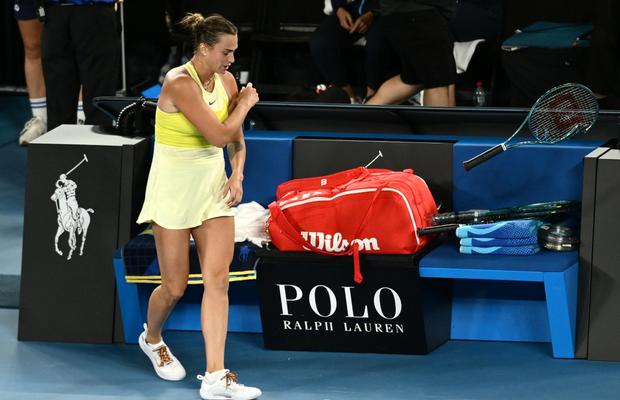 Aryna Sabalenka a explicat de ce și-a distrus racheta în finala de la Australian Open: „Am încercat să fiu o persoană bună”