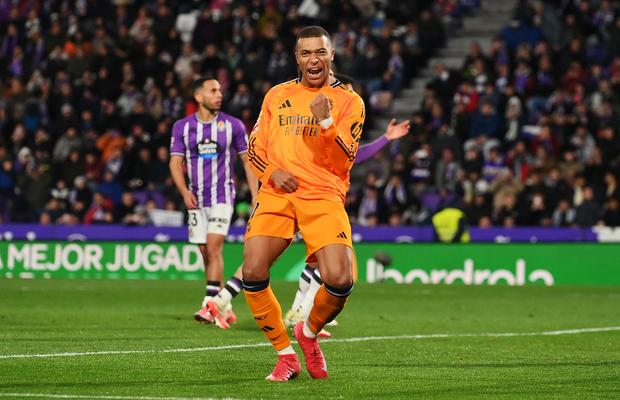 „Hattrick-ul” lui Mbappe a adus victoria „galacticilor” la Pucela și trupa lui Ancelotti s-a desprins în fruntea clasamentului