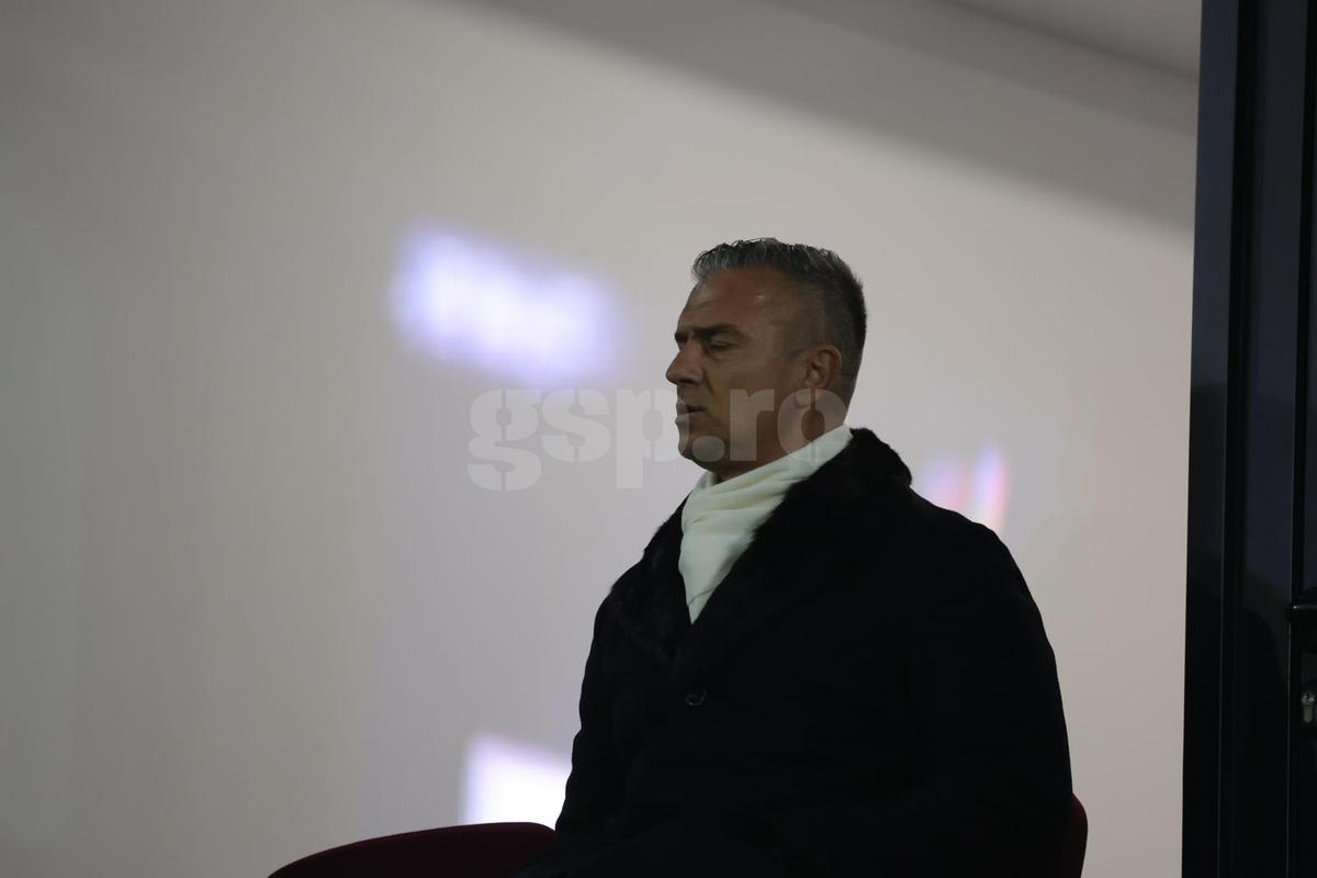 Cu două săptămâni înainte de plecarea în Asia Express cu Tamaș, Alexa a venit cu soția la Rapid - Universitatea Craiova » Imaginile surprinse în Giulești