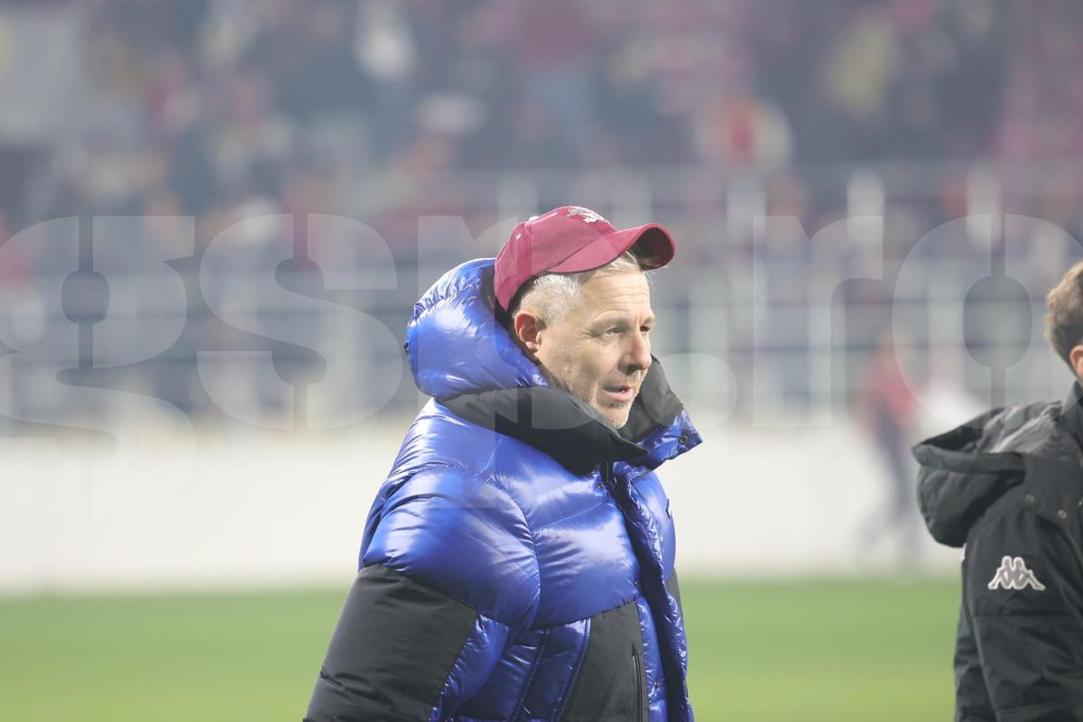 7 momente inedite surprinse de GSP la meciul Rapid - Universitatea Craiova » Giuleștiul, gest superb pentru Siegrist + doi olteni s-au certat continuu pe teren