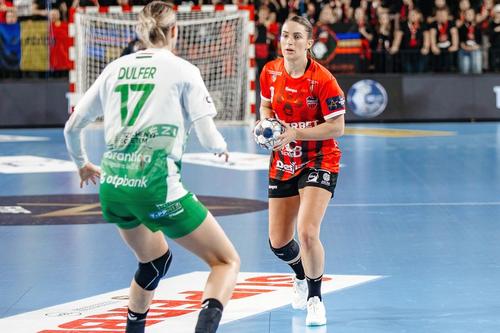 Gloria Bistrița - Gyor, în etapa a 11-a din Liga Campionilor. Foto: Sportpictures.eu