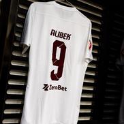 Sponsor nou la FCSB - CFR Cluj // FOTO: Facebook @CFR Cluj