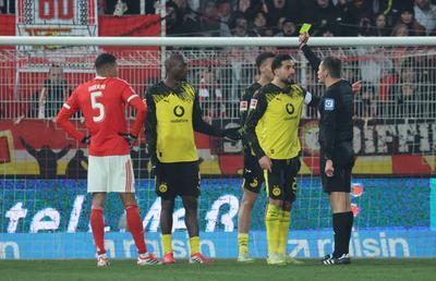 Scandal cu vedeta Borussiei Dortmund » Contre între cluburi și pe rețelele de socializare!