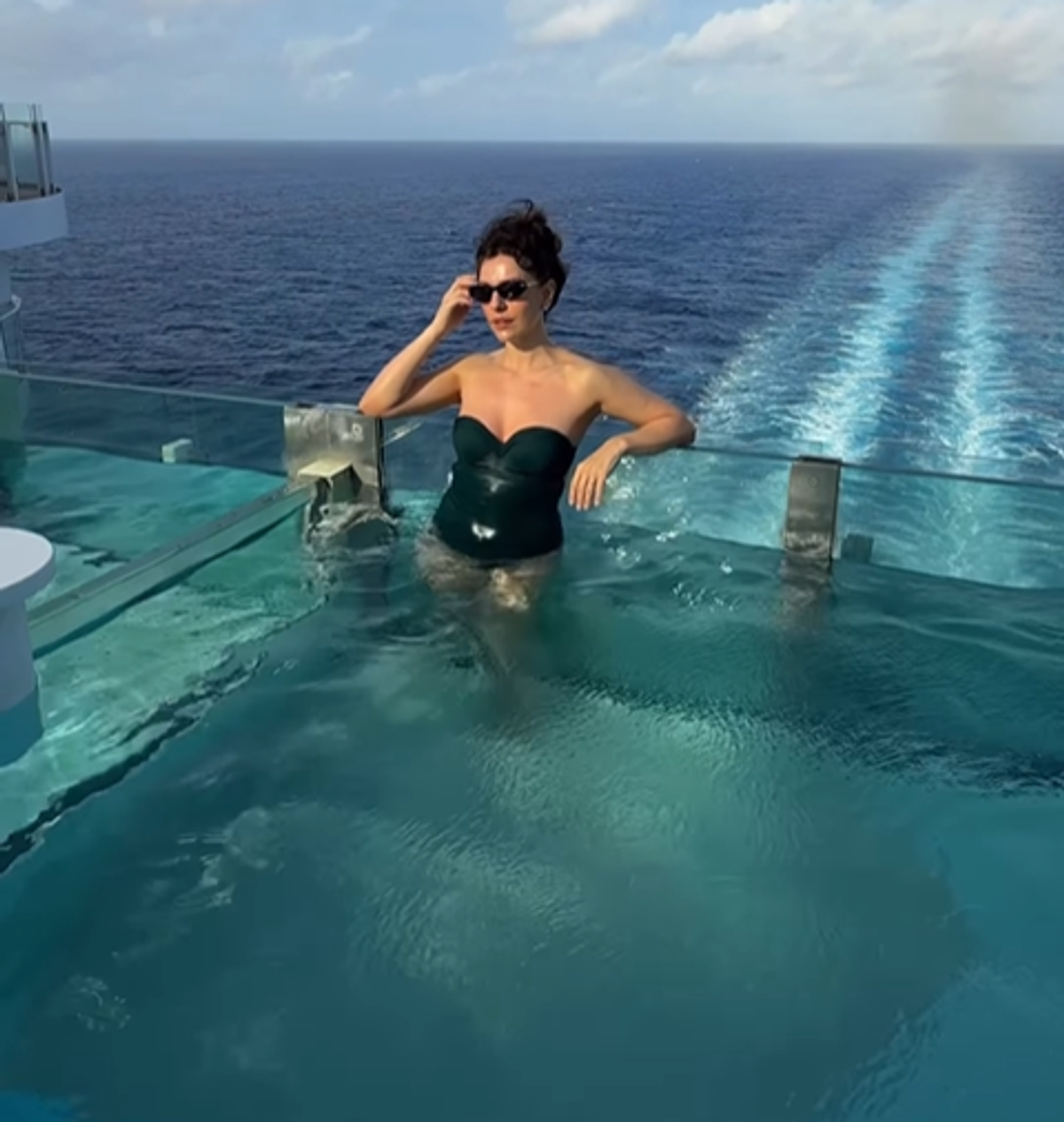 Simona Țăranu, pictorial în Caraibe: „Iubitul tău e cel mai norocos om de pe pământ” » Ce loc a evitat