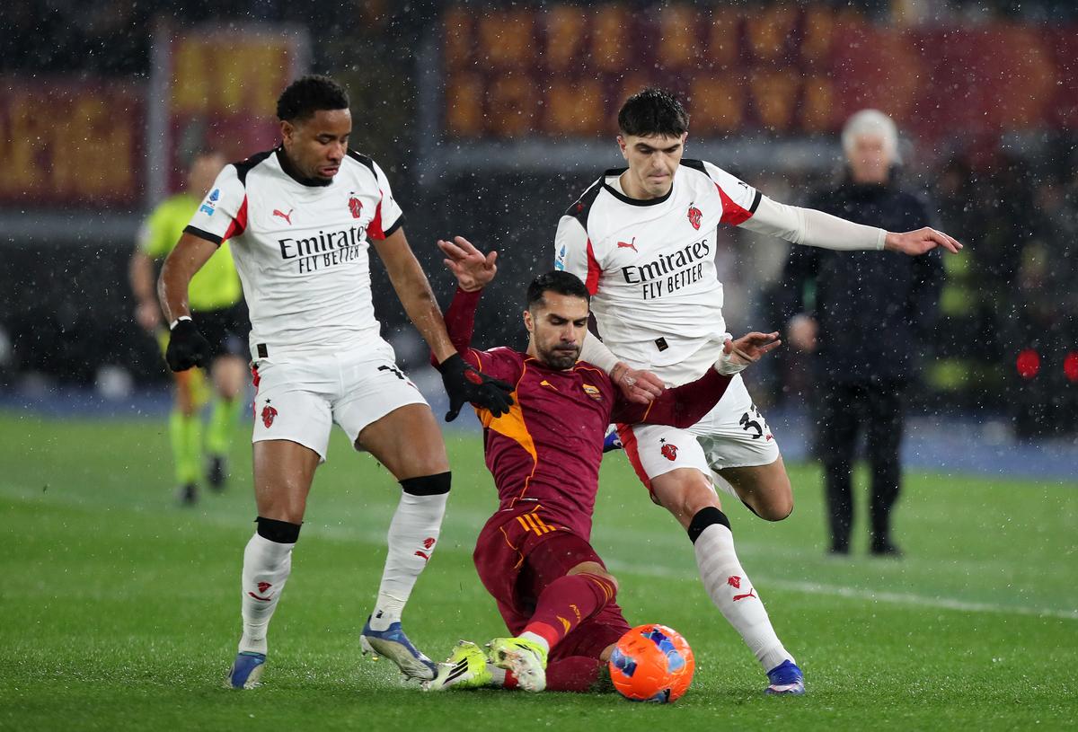AS Roma - AC Milan 1-1 » Rezultat excelent pentru Cristi Chivu, care se desprinde în fruntea clasamentului din Serie A