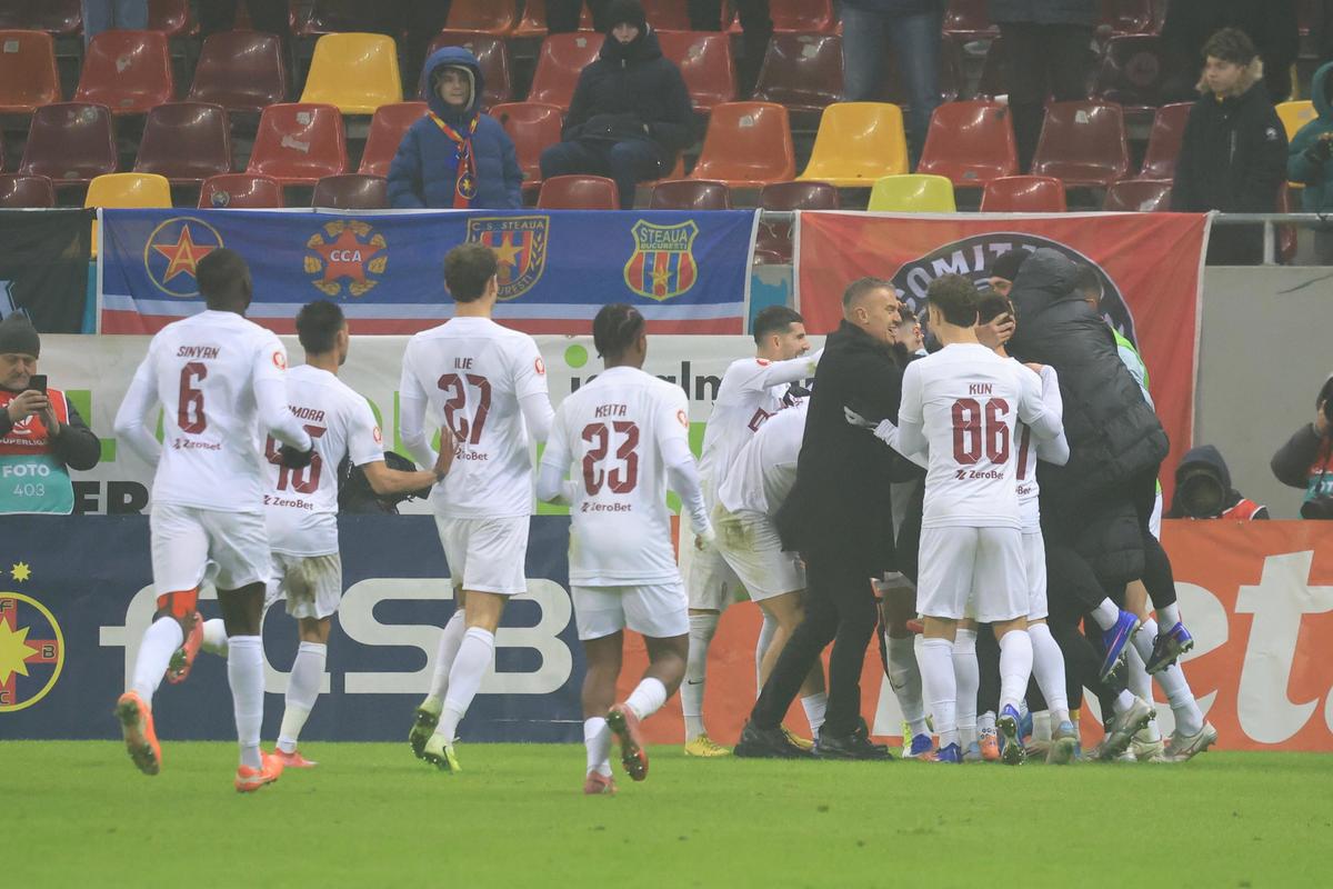 Daniel Pancu, bucurie după golul lui Andrei Cordea din FCSB - CFR Cluj
