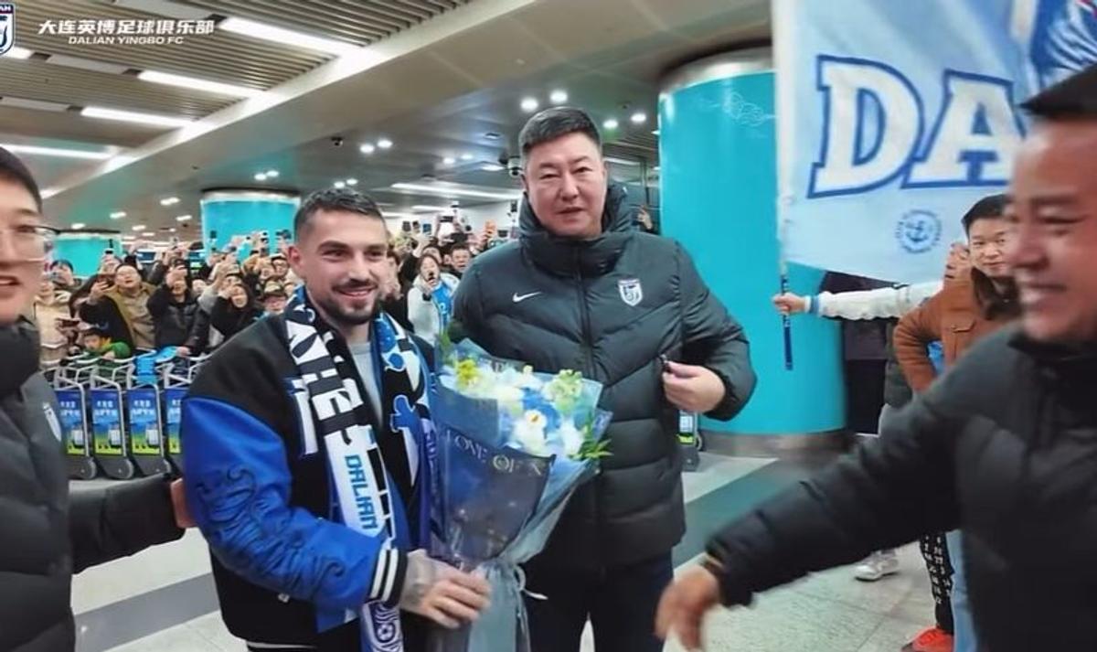 „The Romanian King” » Primit ca un superstar la noua echipă