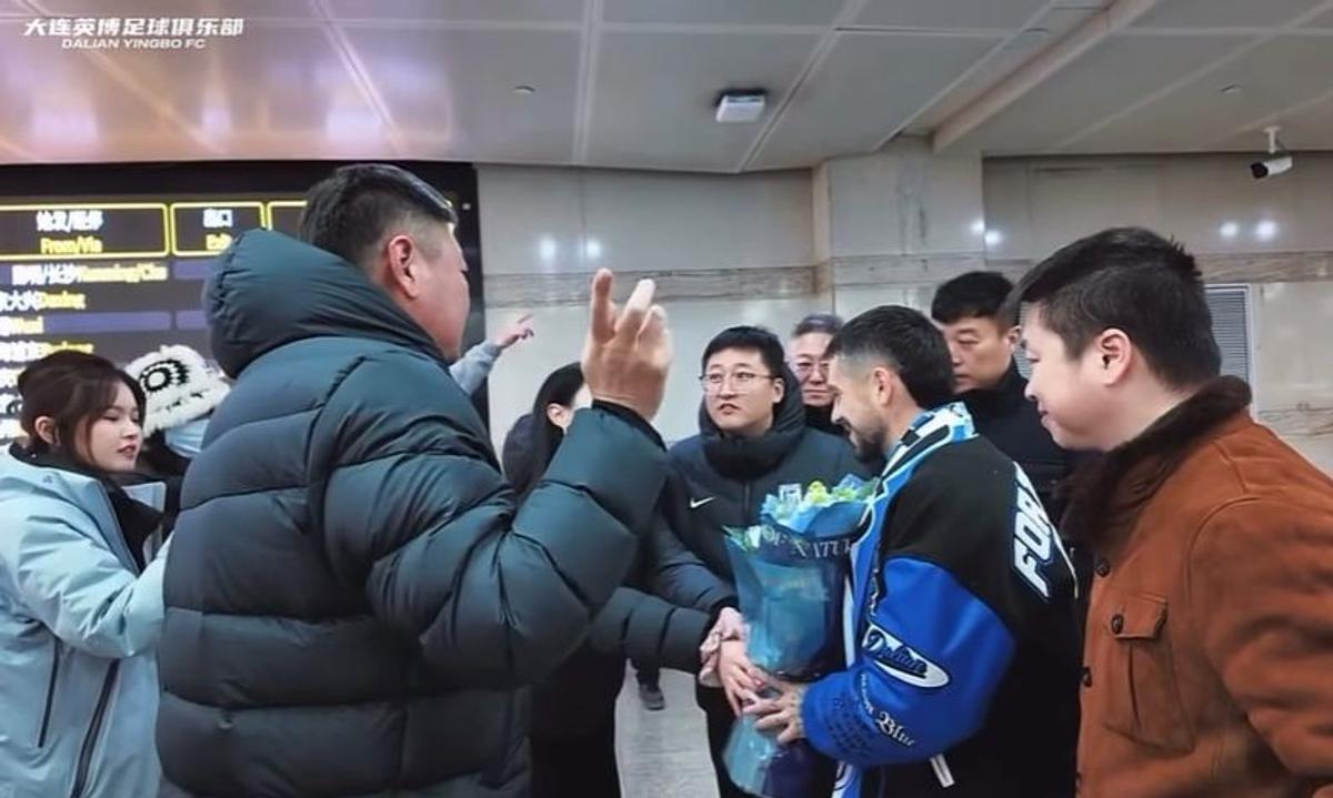 Imagini tari cu Nicolae Stanciu la sosirea în China