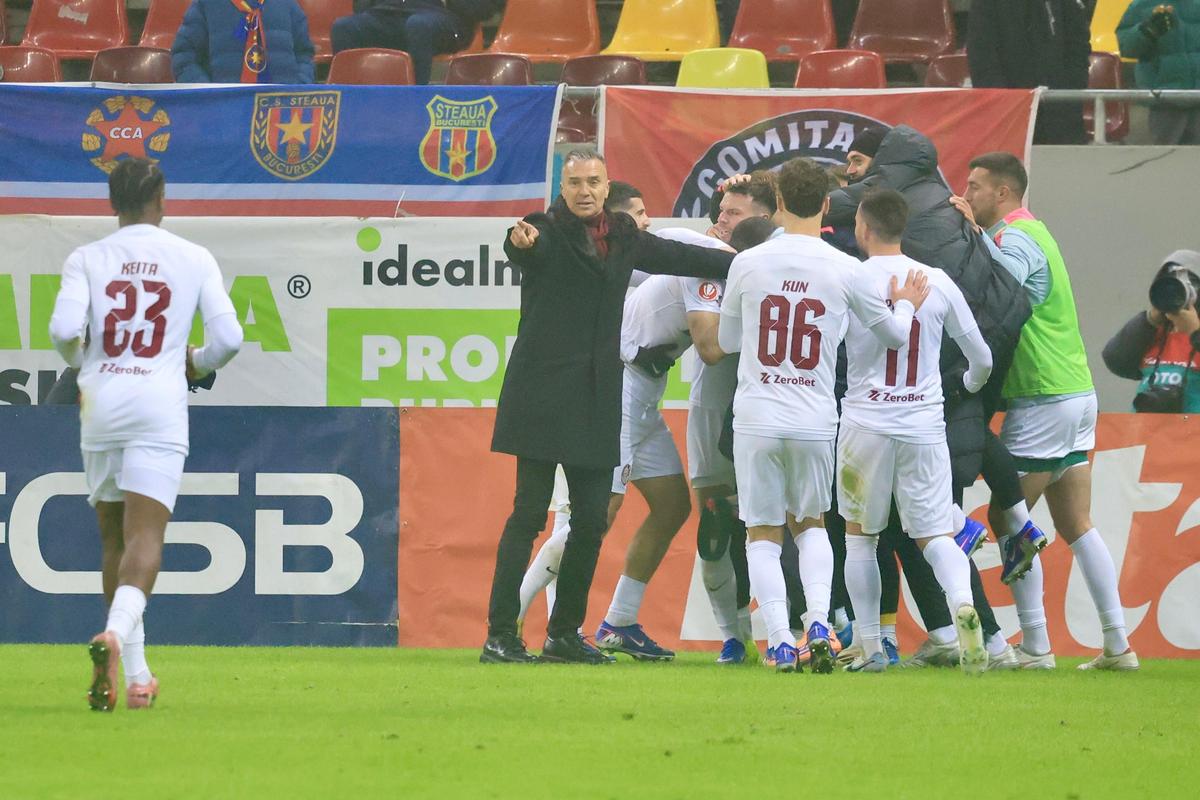 Daniel Pancu, bucurie după golul lui Andrei Cordea din FCSB - CFR Cluj