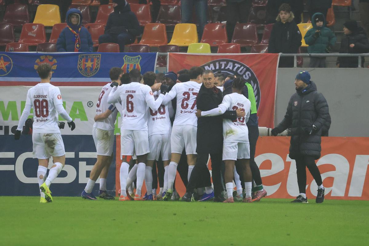 Daniel Pancu, bucurie după golul lui Andrei Cordea din FCSB - CFR Cluj