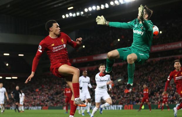 Secretul lui Liverpool: „Playmakerul echipei e fundașul dreapta” » Alexander-Arnold, cel mai bun pasator