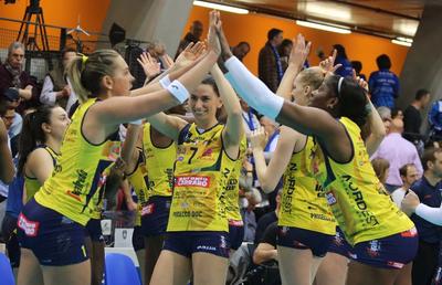 Recordul incredibil stabilit de o echipă de volei din Italia în sportul mondial!