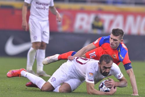 FCSB și unul dintre sponsorii Rapidului se implică activ în transportul refugiaților de la granița cu Ucraina.