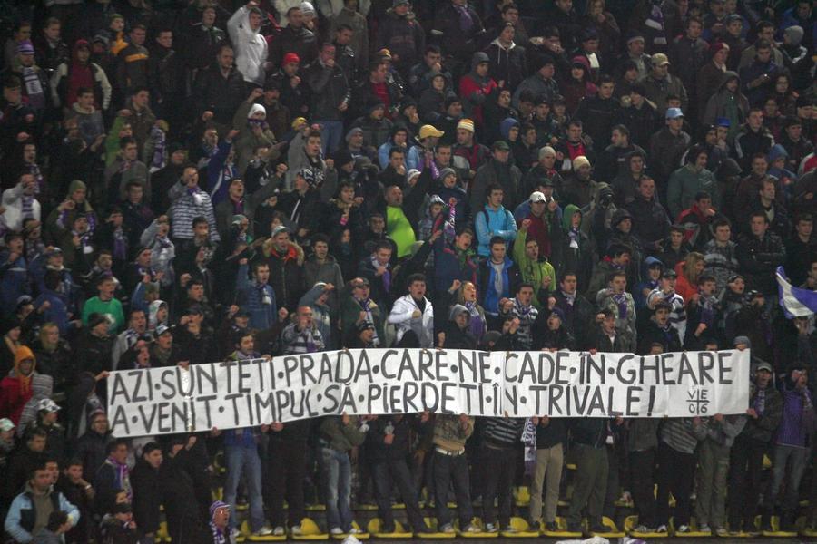 Piteștenii au umplut stadionul la meciul cu FCSB din 2009, cum se întâmplă de fiecare dată când roș-albaștrii vin în Trivale / foto: Arhivă GSP „Să le dai gol în minutul 90, cum am făcut-o eu!” » Mobilizare inedită înainte de FC Argeș - FCSB