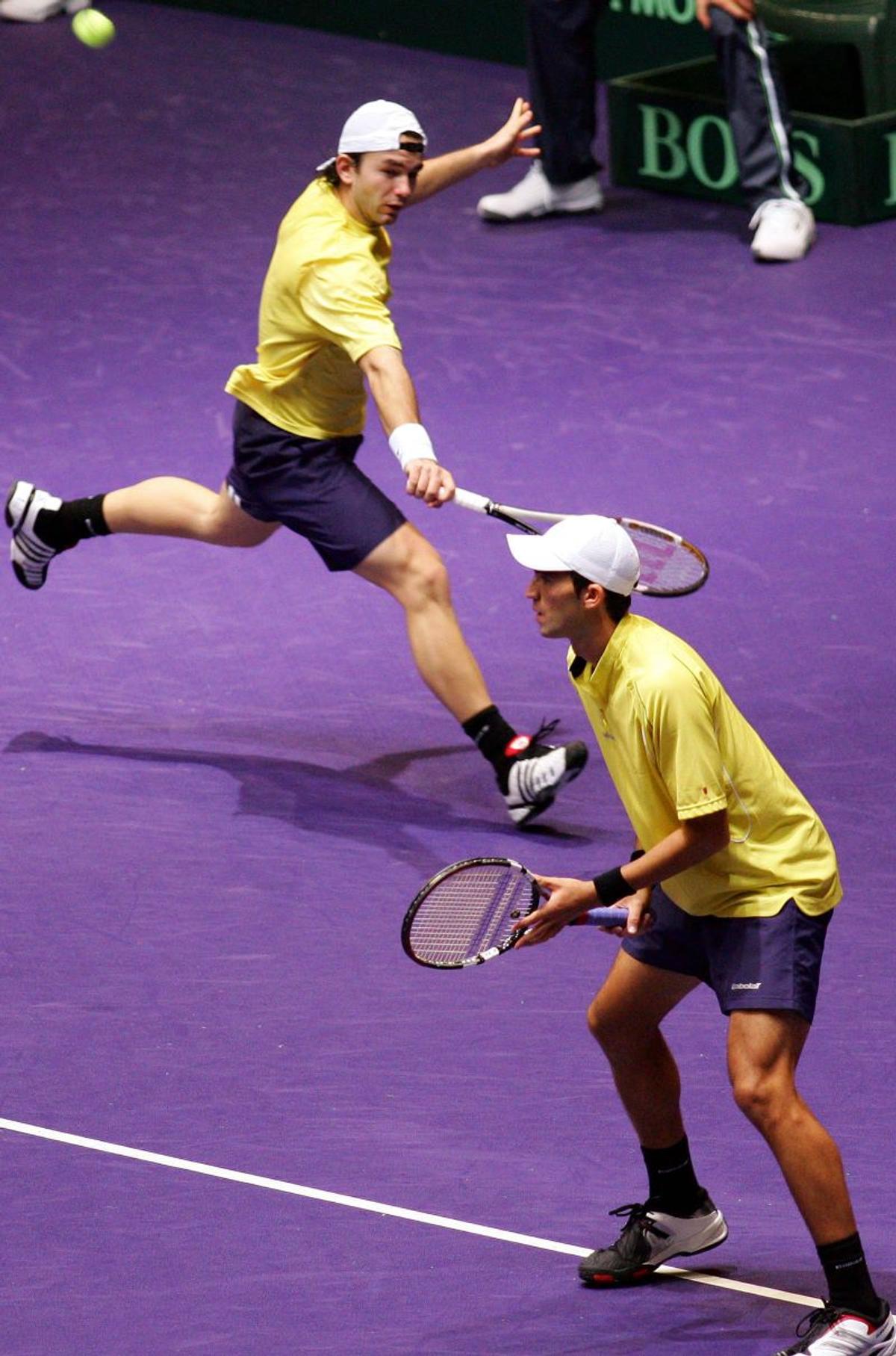 Reverul cu o mână români Pavel, Hănescu, Ungur, Pescariu, Copil, Mergea