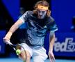 Stefanos Tsitsipas era ultimul exponent din Top 10 al reverului cu o mână  / Sursă foto: Imago Images