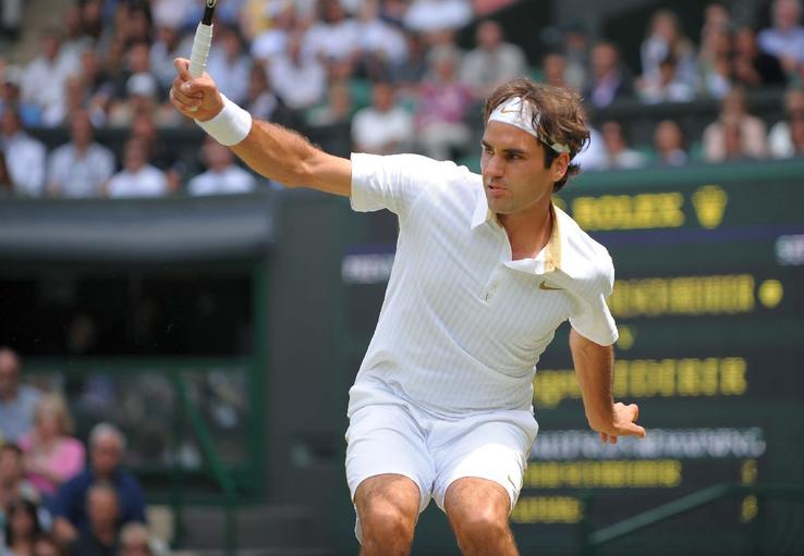 Spelndoare și eleganță. Roger Federer, executând reverul cu o mână / Sursă foto: Imago Images