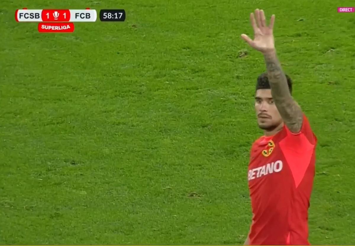 Panică la FCSB » Florinel Coman s-a întins pe gazon și a făcut semn spre bancă