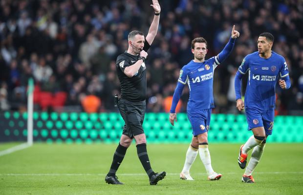 Decizie controversată a VAR-ului în Chelsea - Liverpool, finala Cupei Ligii Angliei » De ce a fost anulat golul lui Van Dijk
