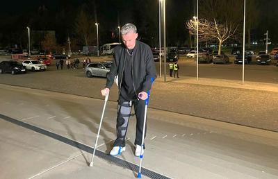 Titularul de la FCSB, apariție în premieră după accidentare » A venit în cârje la Arena Națională