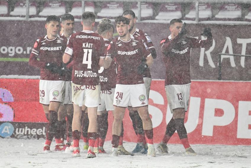 Sebastian Borza va rata Rapid - FCSB // FOTO: Imago Images