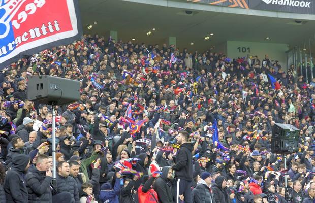 NU e glumă! Câte bilete a vândut FCSB în prima zi pentru meciul cu Lyon: „Cu tot cu atacuri cibernetice”
