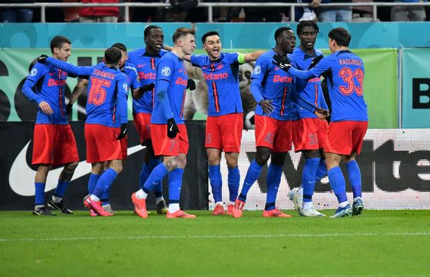 Încă două transferuri anunțate la FCSB: „300.000 de euro sunt fleac”