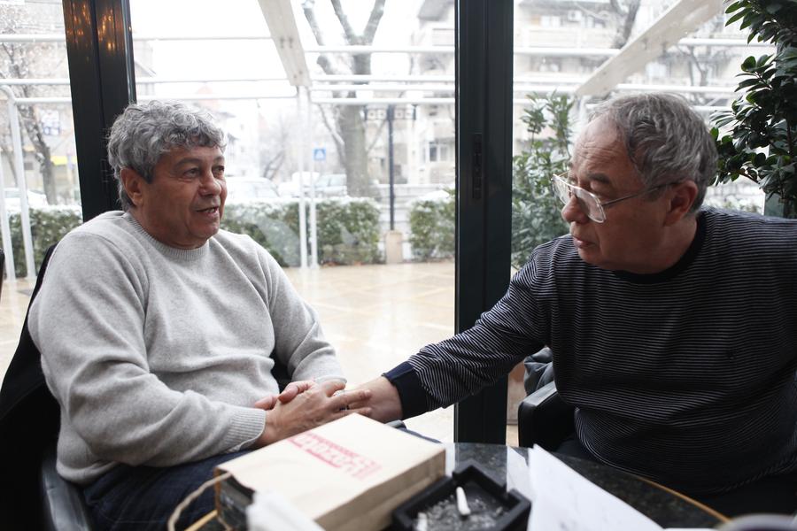 Răducioiu, dezvăluire despre Ovidiu Ioanițoaia: „Puțină lume știe, așa mi s-a lipit eticheta că nu mai știu limba română!” + Povești spectaculoase de la Lucescu, Hagi sau fiica gazetarului: „Ne alegeam hotelul după operatorul de cablu”