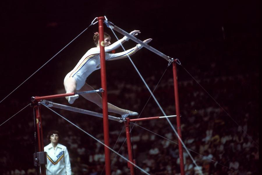 Anca Grigoraș evoluând la JO de la Montreal 1976 Foto: Imago Images Marea întrebare: cum se creează o Nadia Comăneci? Gazeta reconstruiește deciziile care au dus la acel 10 istoric de la Montreal: „Primele 6 luni au fost absolut dărâmătoare”