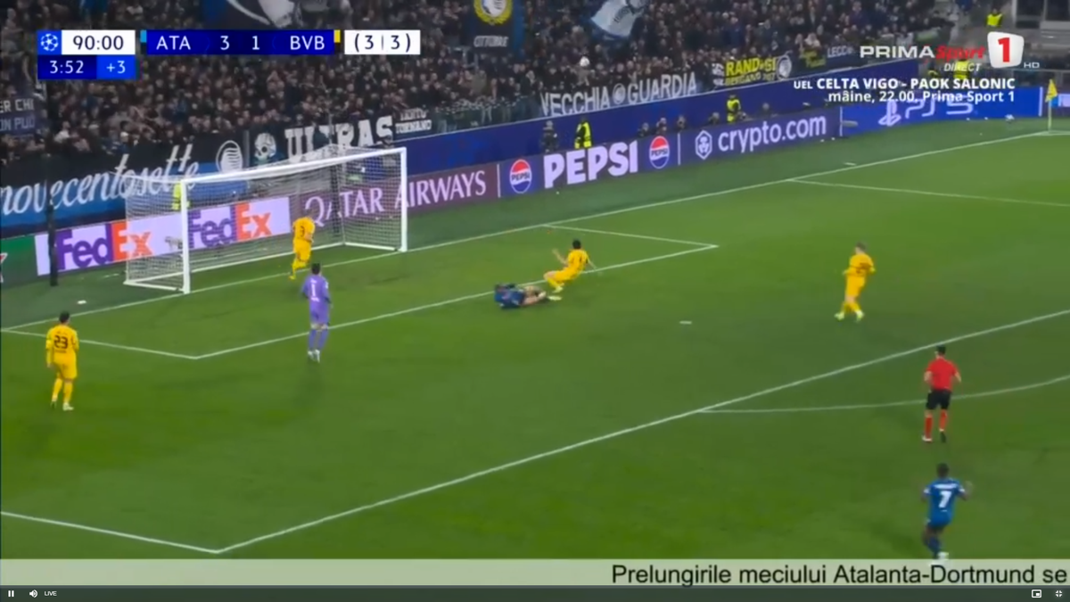 Ramy Bensebaini l-a umplut de sânge pe Lazar Samardzic în Atalanta - Borussia Dortmund