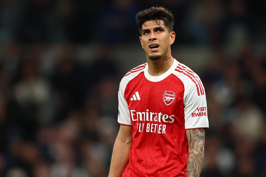 Arsenal plătește 52 de milioane de euro în schimbul lui Piero Hincapie Arsenal a bătut palma pentru primul transfer al verii: 52 de milioane de euro