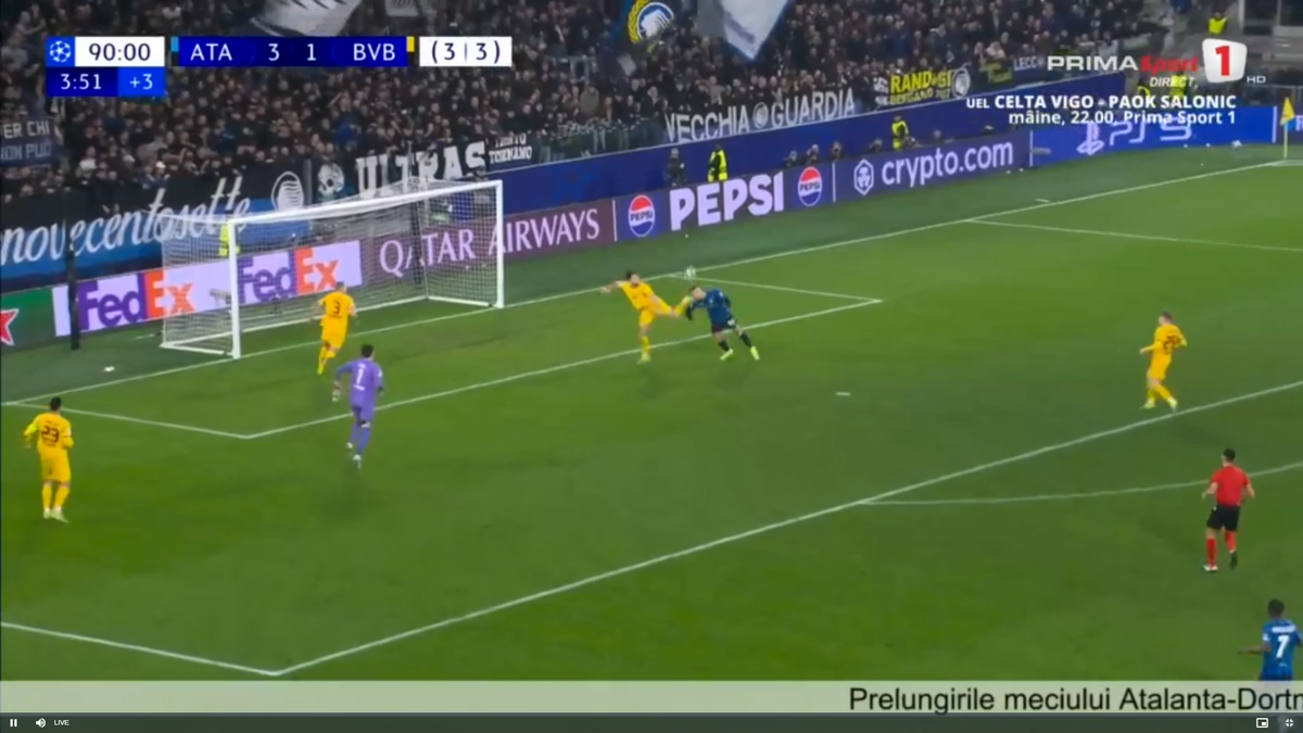 Ramy Bensebaini l-a umplut de sânge pe Lazar Samardzic în Atalanta - Borussia Dortmund