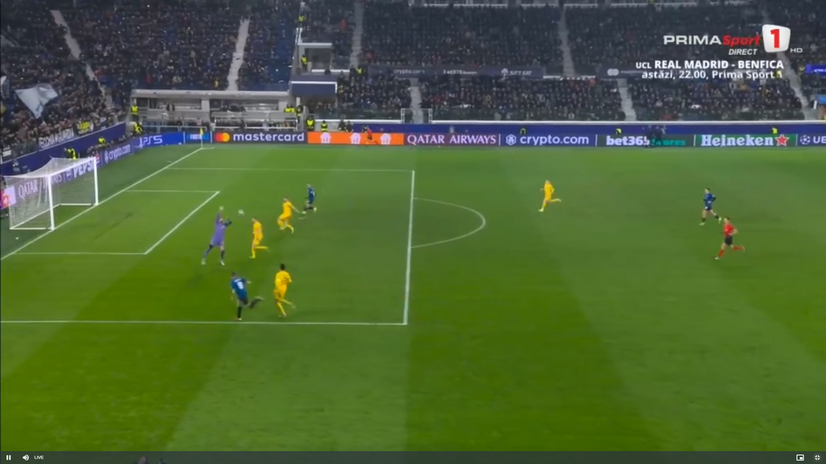 Ramy Bensebaini l-a umplut de sânge pe Lazar Samardzic în Atalanta - Borussia Dortmund