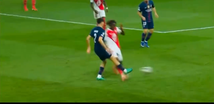 Istvan Kovacs, eliminare controversată la PSG - Monaco // FOTO: X