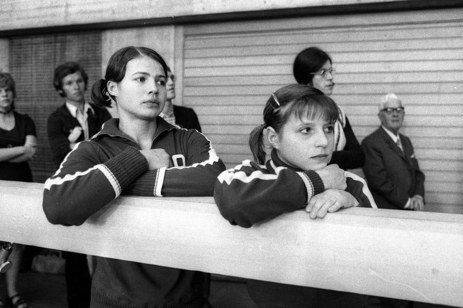 Ludmilla Tourischeva și Olga Korbut la JO de la Munchen 1972 Foto: Imago Images Marea întrebare: cum se creează o Nadia Comăneci? Gazeta reconstruiește deciziile care au dus la acel 10 istoric de la Montreal: „Primele 6 luni au fost absolut dărâmătoare”