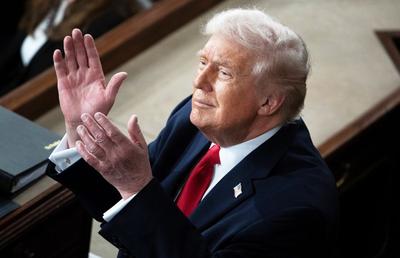 Apariție-surpriză în timpul discursului lui Donald Trump despre Starea Națiunii: „Uitați-vă la balcon, va primi Medal of Freedom!”