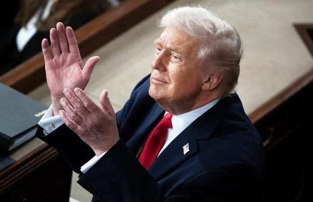 Apariție-surpriză în timpul discursului lui Donald Trump despre Starea Națiunii: „Uitați-vă la balcon, va primi Medal of Freedom!”