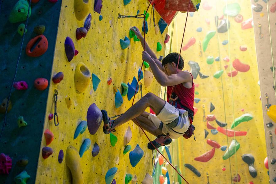 Primul român la vârful escaladei mondiale are 20 de ani: „Sportul m-a disciplinat și m-a făcut să fiu ceea ce sunt astăzi”