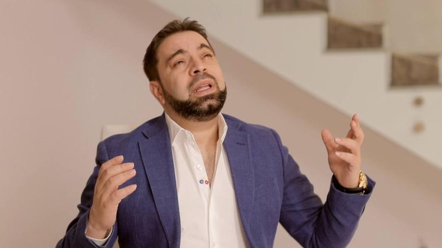 Printre cei vizați de descinderile Poliției ar fi și persoane apropiate de manelistul Florin Salam Au blătuit în grup! Descinderi FĂRĂ PRECEDENT în România » 4 mandate de reținere emise: fotbalistul Gabi Matei e pe listă! Ce se întâmplă cu fratele lui Paul Papp
