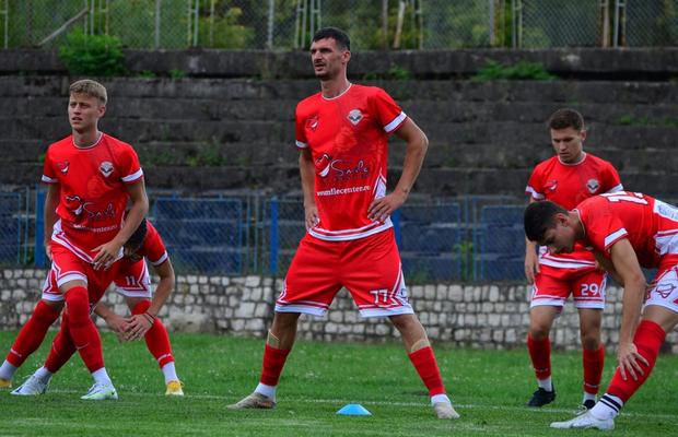 Cine e Marius Sanda, unul dintre fotbaliștii reținuți pentru blaturi la pariuri » Alungat de la club în iarnă, postac și ultras Dinamo în timpul liber