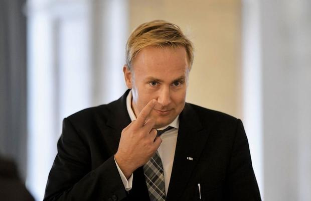 Ministrul Sănătății anunță: „Vom merge din ușă în ușă și vom testa de COVID-19 toată populația din București”