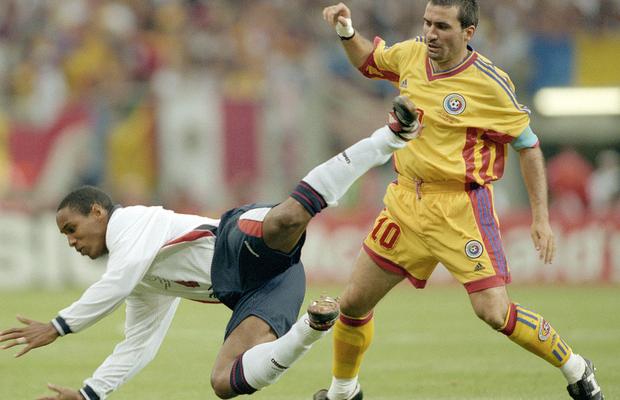 Cum s-a modificat lumea de la ultima prezență a României la un Campionat Mondial: apărea Google, primul Windows și izbucnea scandalul Clinton - Lewinsky