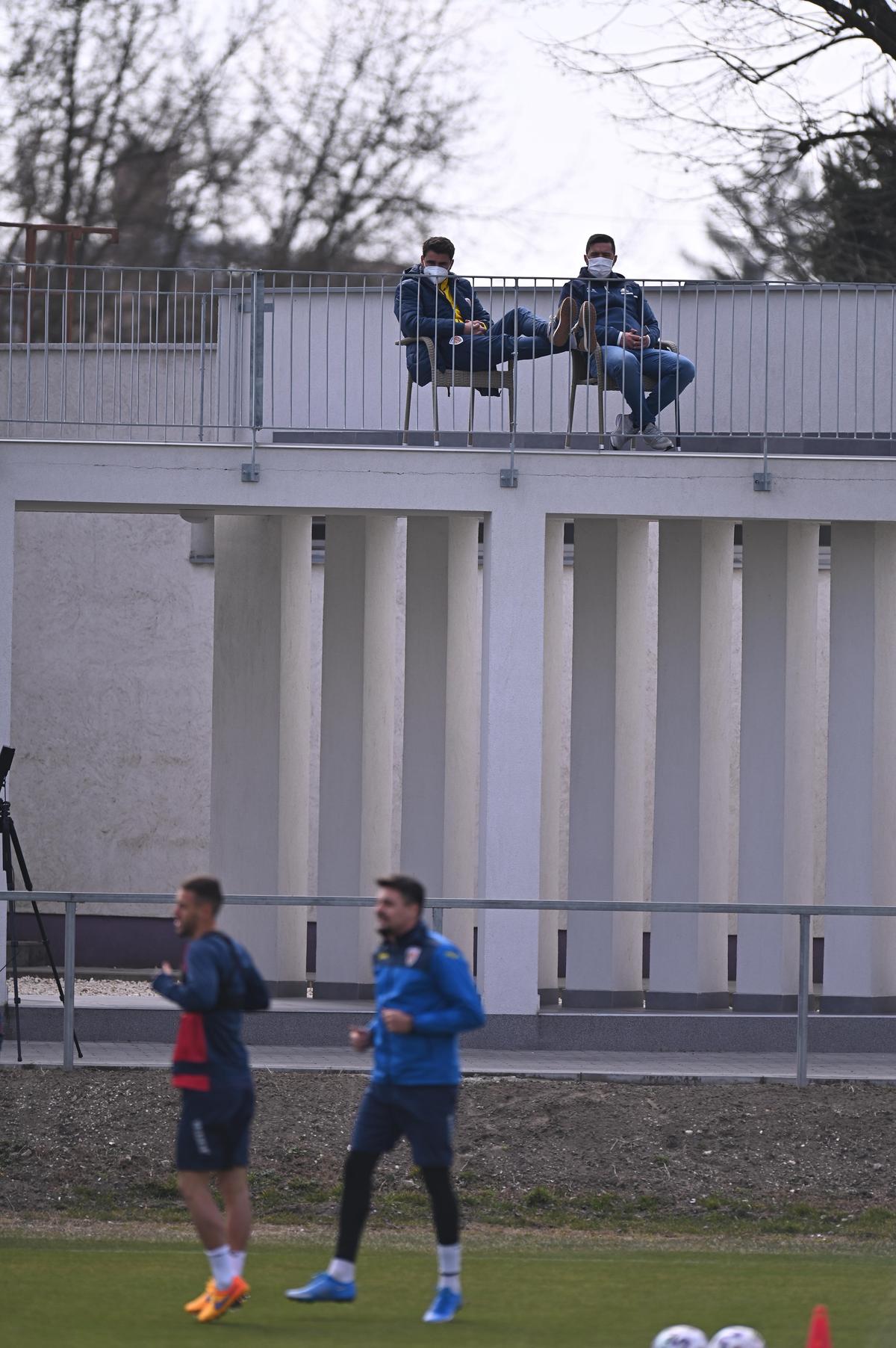 România U21, antrenament sub ochii lui Cosmin Contra: „Nu suntem o echipă slabă” » Sperietură cu unul dintre jucători