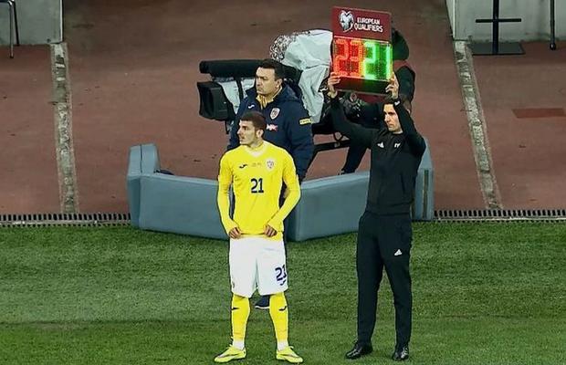 Rădoi, schimbare în minutul 15! Un debutant a intrat în locul lui Florinel Coman