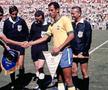 Căpitanii celor două echipe: Mircea Lucescu și Carlos Alberto