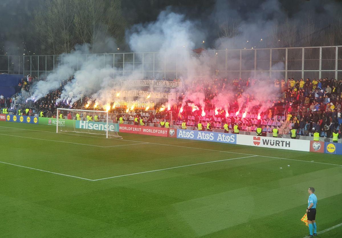 Ne paște o nouă suspendare! Scandări xenofobe ale grupării „Uniți sub tricolor” în deplasarea din Andorra